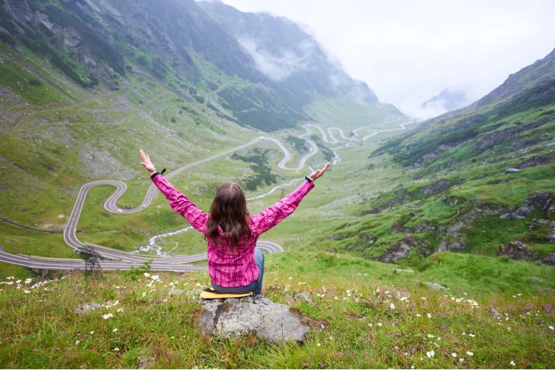 TOP 5 places to visit around the Transfagarasan Highway